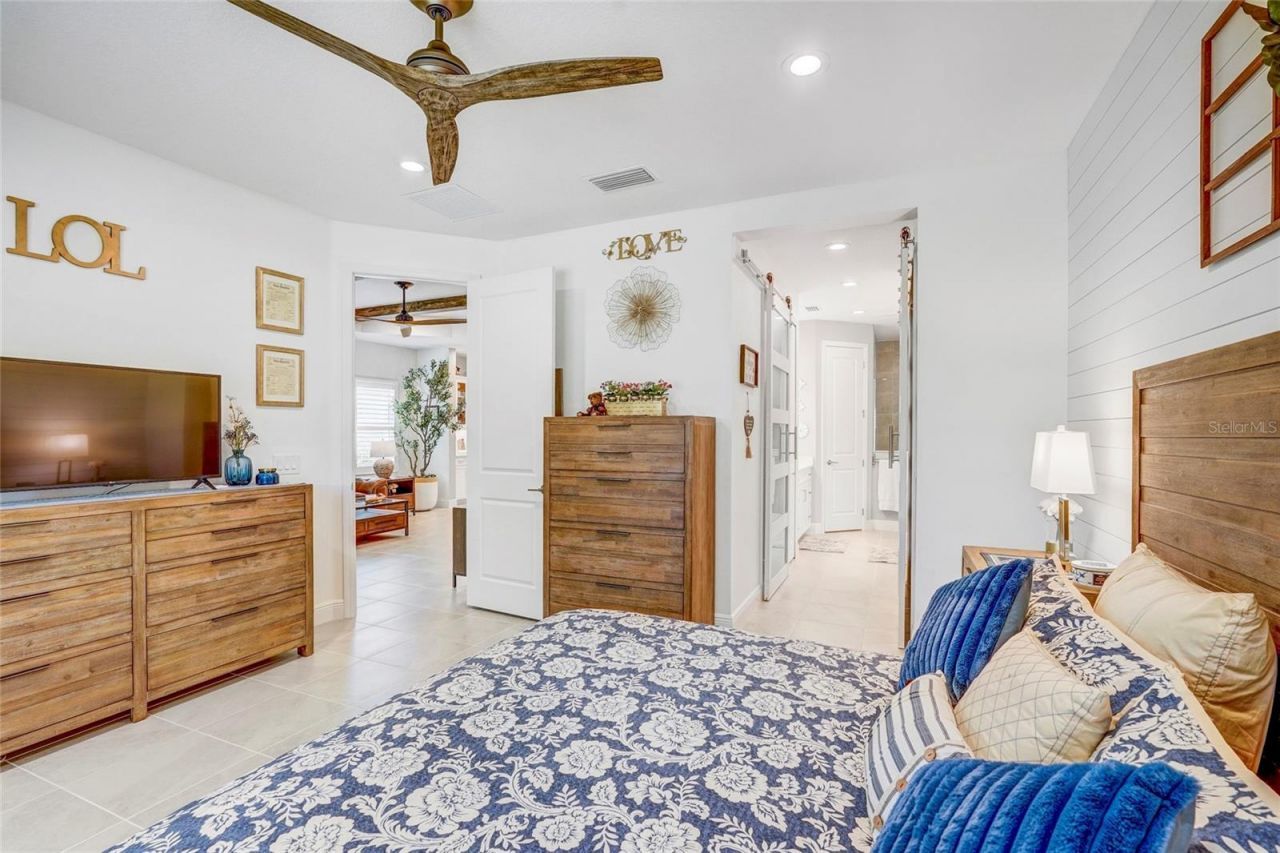 10233 Lake Wales Circle, Sarasota, FL 34241 Photo