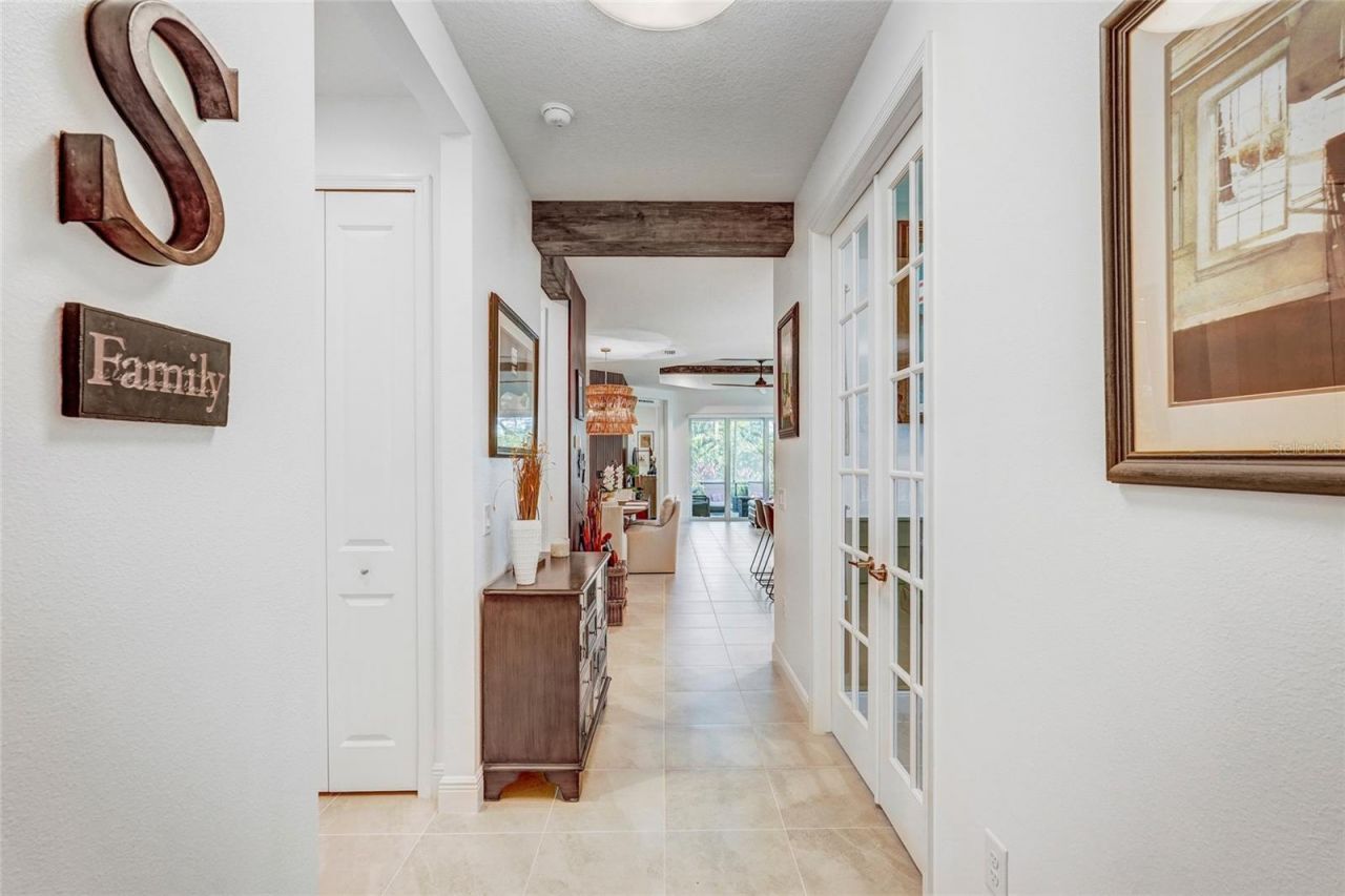 10233 Lake Wales Circle, Sarasota, FL 34241 Photo