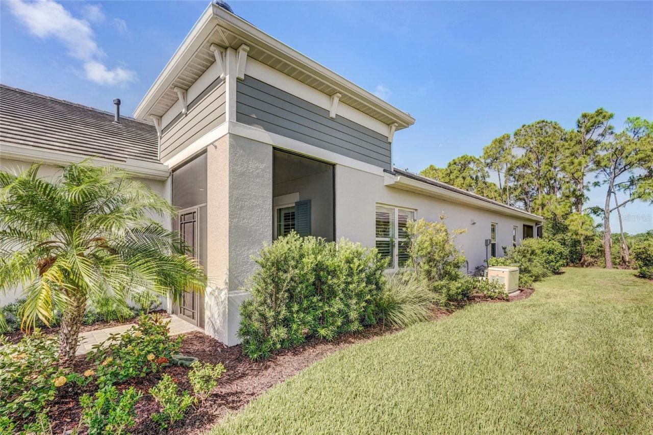 10233 Lake Wales Circle, Sarasota, FL 34241 Photo