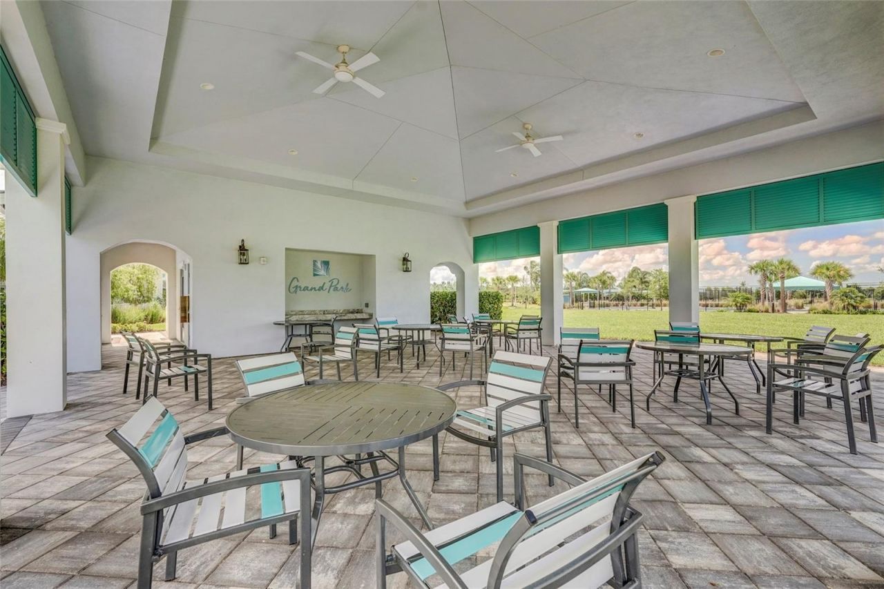 10233 Lake Wales Circle, Sarasota, FL 34241 Photo
