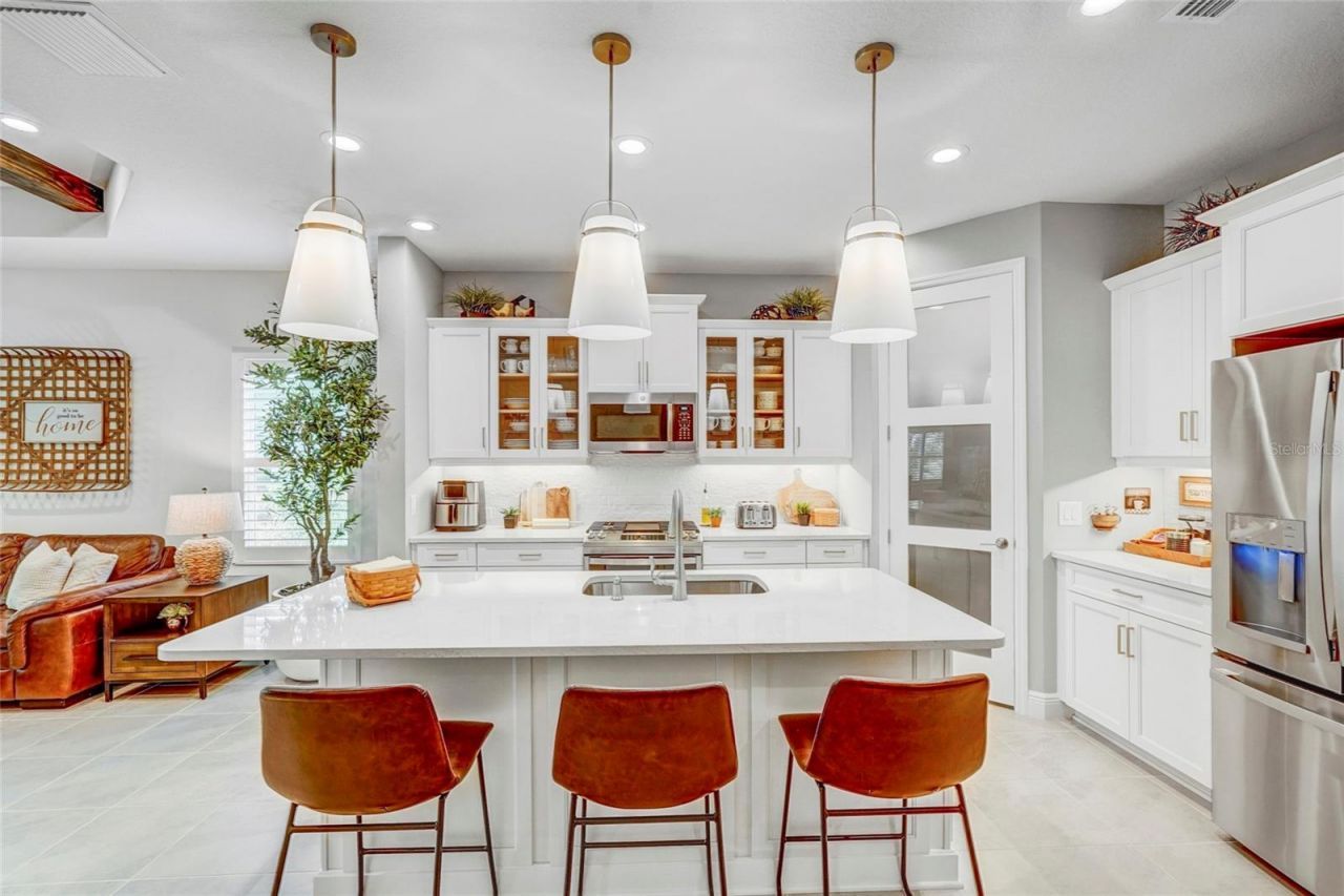 10233 Lake Wales Circle, Sarasota, FL 34241 Photo