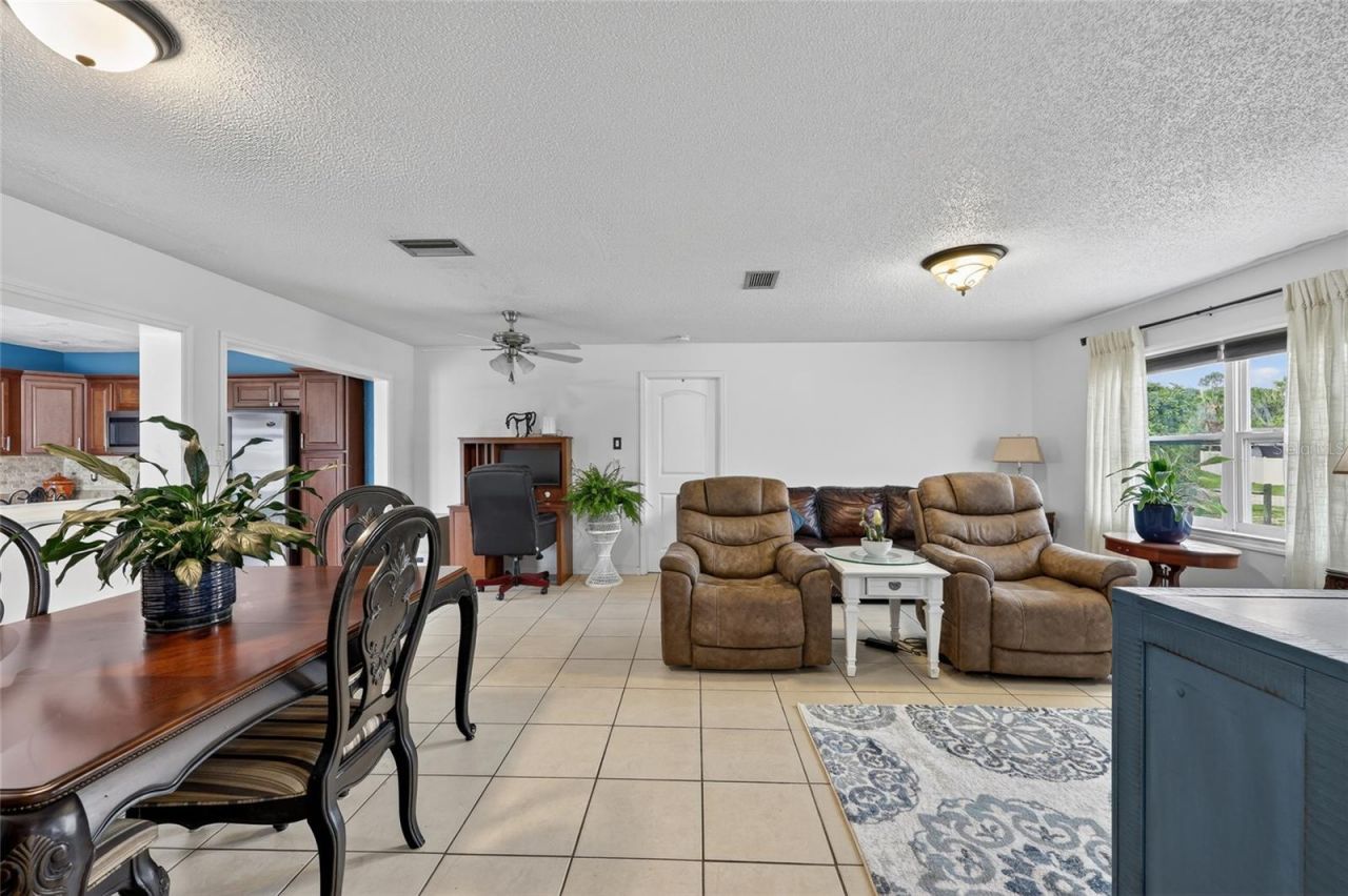 27484 S Twin Lakes Drive , Punta Gorda, FL 33955 Photo
