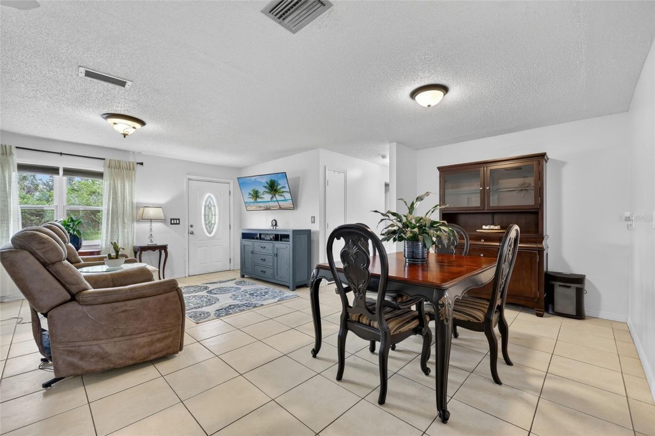 27484 S Twin Lakes Drive , Punta Gorda, FL 33955 Photo