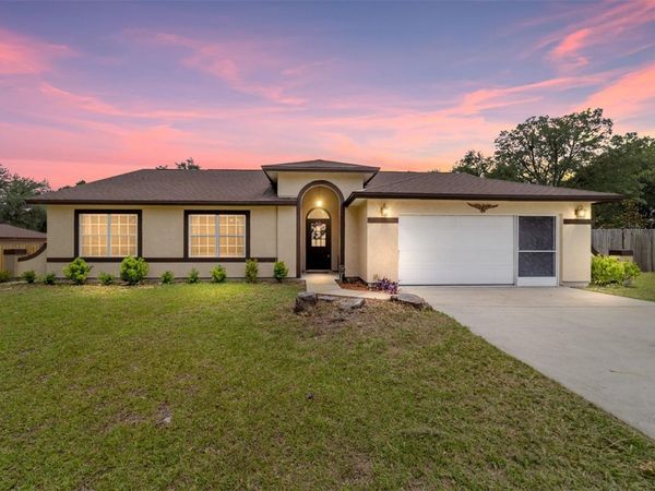 303 OAK TRACK TRAIL , OCALA, FL 34472