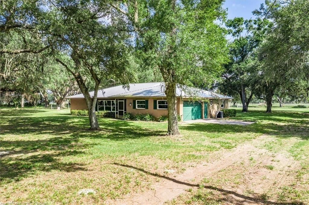 203 Boyer Street , Venus, FL 33960 Photo
