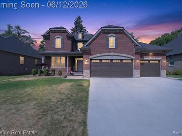 2976 Andlaur Drive, Rochester Hills, MI 48307