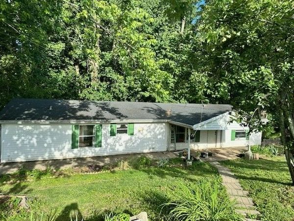 7521 Darby Rd , Goodlettsville, TN 37072