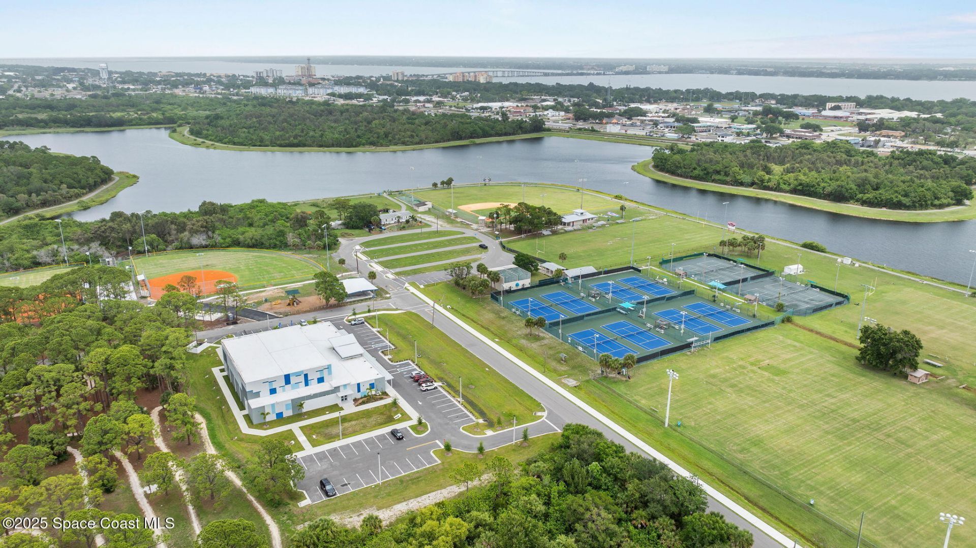 1420 Huntington Lane, Unit 2405, Rockledge, FL 32955 Photo