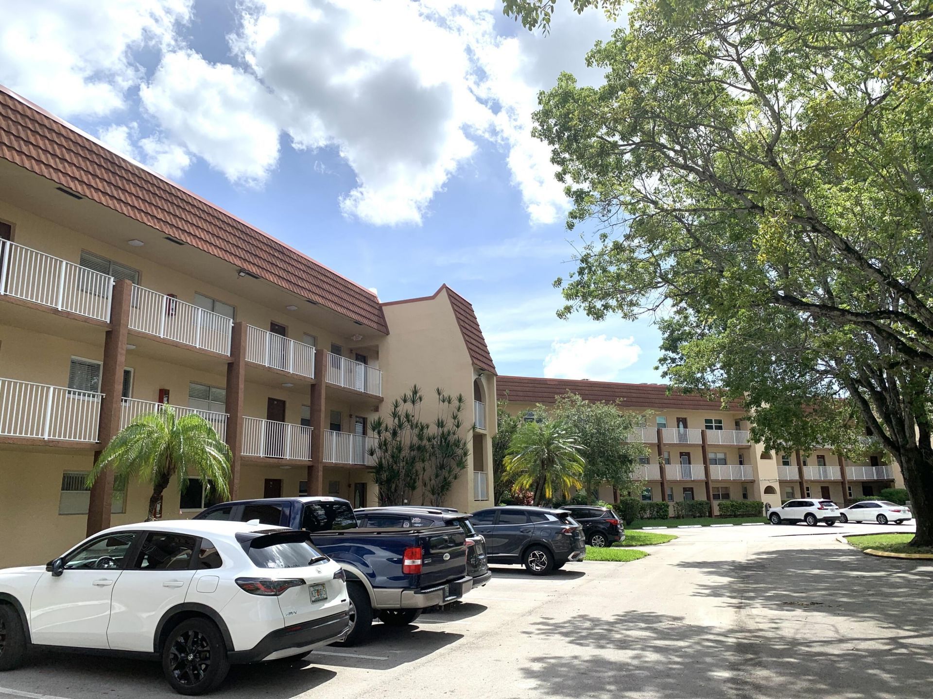 2801 N Pine Island Road, Unit 110, Sunrise, FL 33322 Photo