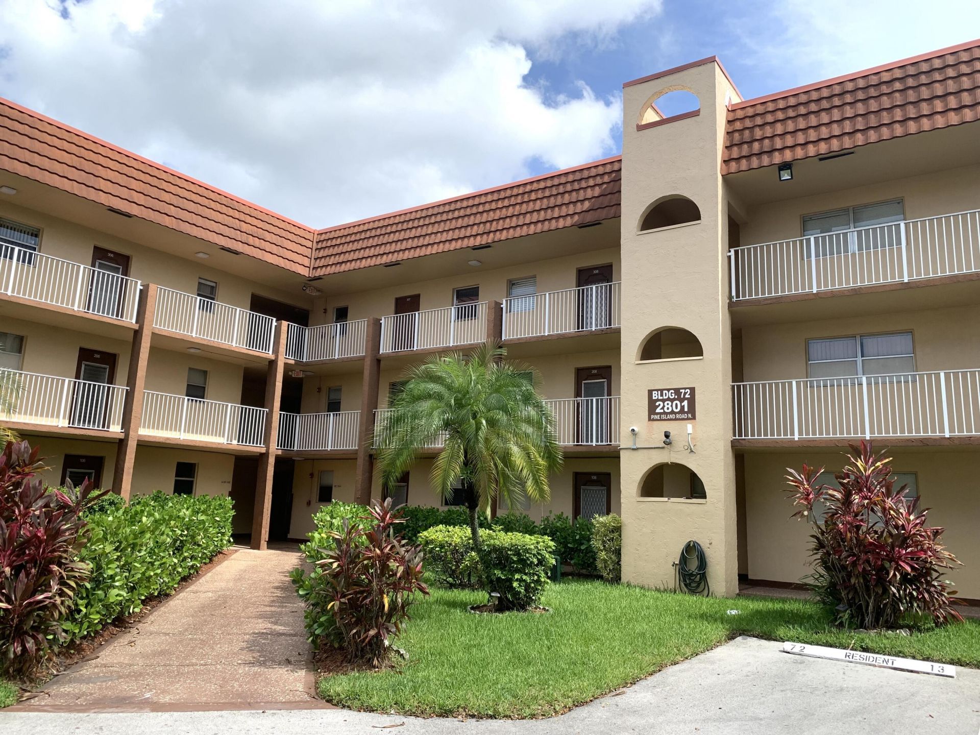 2801 N Pine Island Road, Unit 110, Sunrise, FL 33322 Photo