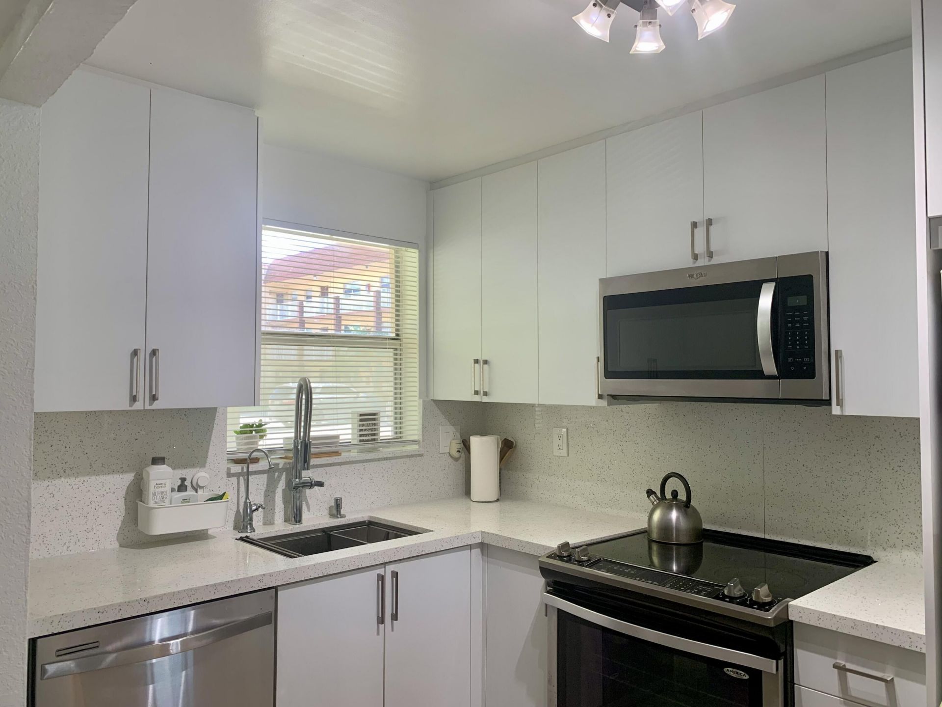 2801 N Pine Island Road, Unit 110, Sunrise, FL 33322 Photo