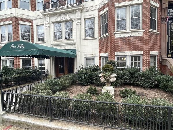 250 Commonwealth Ave, Unit 22, Boston, MA 02116