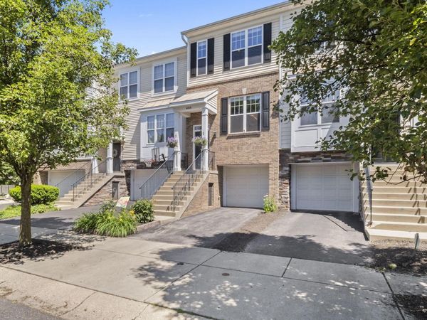 4128 Kinnia Drive, Columbus, OH 43219