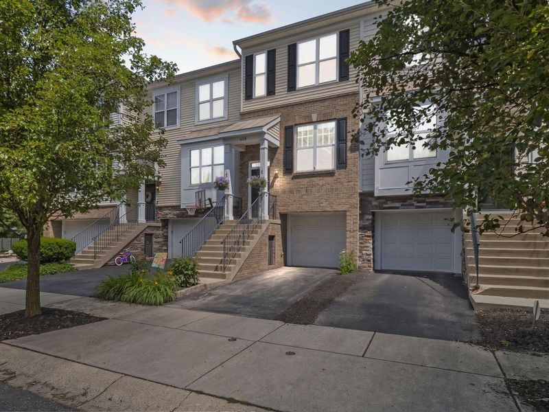 4128 Kinnia Drive, Columbus, OH 43219 Photo 3
