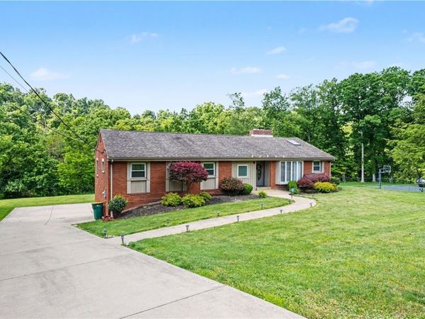 3466 Ridgewood Dr , Pittsburgh, PA 15235