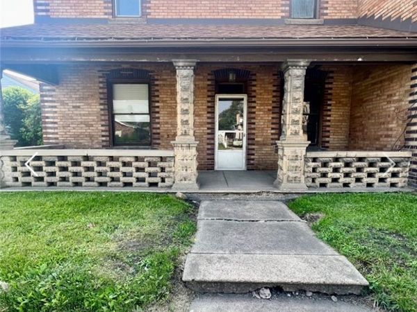 700 Market St, Darlington, PA 16115