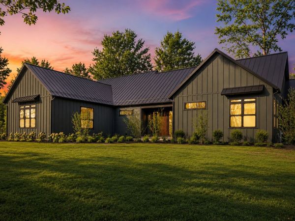 2060 Duffy Lane, Bannockburn, IL 60015