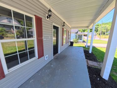 504 Cantrill Street, Irvine, KY 40336