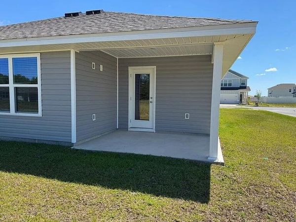 58 Sawbrier Street, Freeport, FL 32439