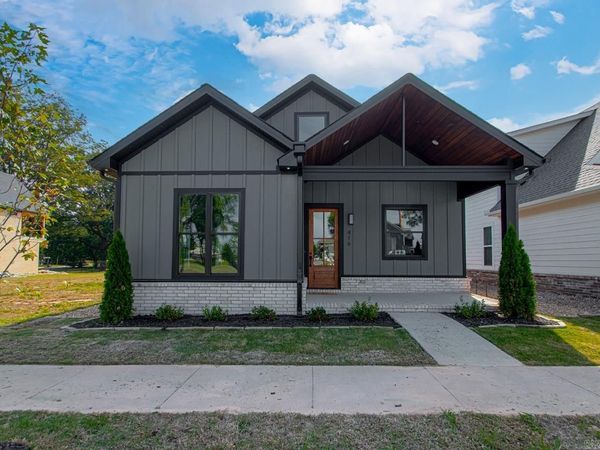 416 Gardens Lane , North Little Rock, AR 72114