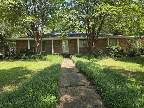 106 Honeysuckle Lane , Helena, AR 72342