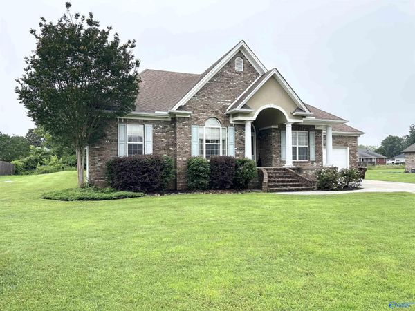 27411 Bridle Tree Lane, Harvest, AL 35749