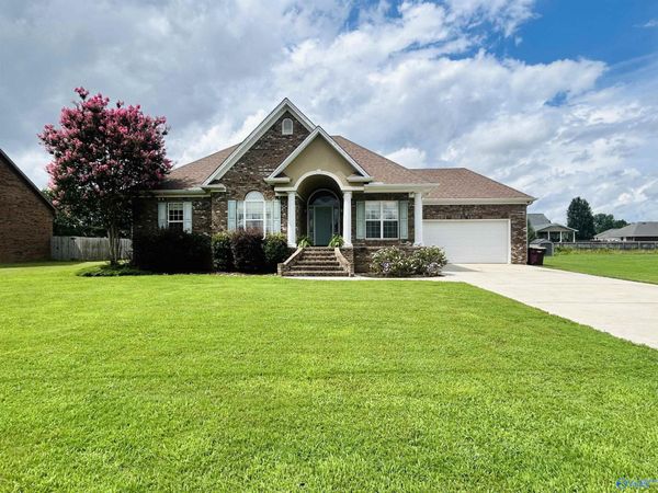 27411 Bridle Tree Lane, Harvest, AL 35749