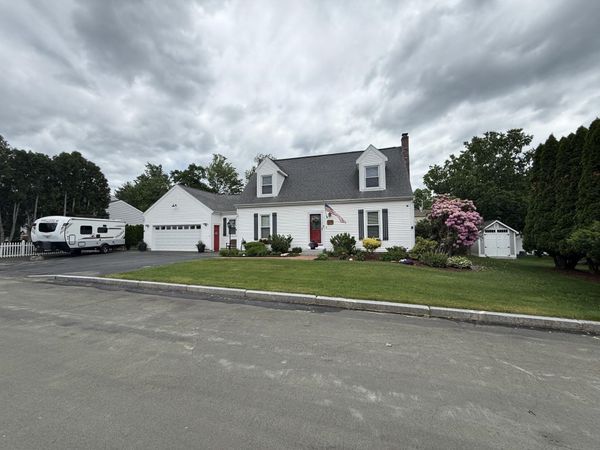 176 Stanton Street, Manchester, NH 03103