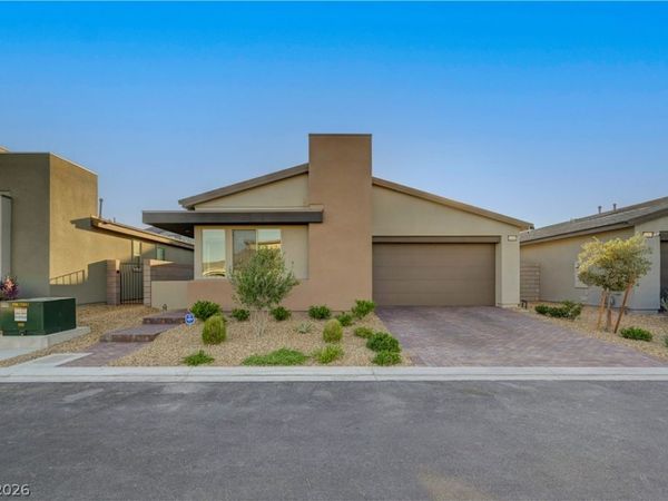 10151 Evergreen Pine Street, Las Vegas, NV 89166