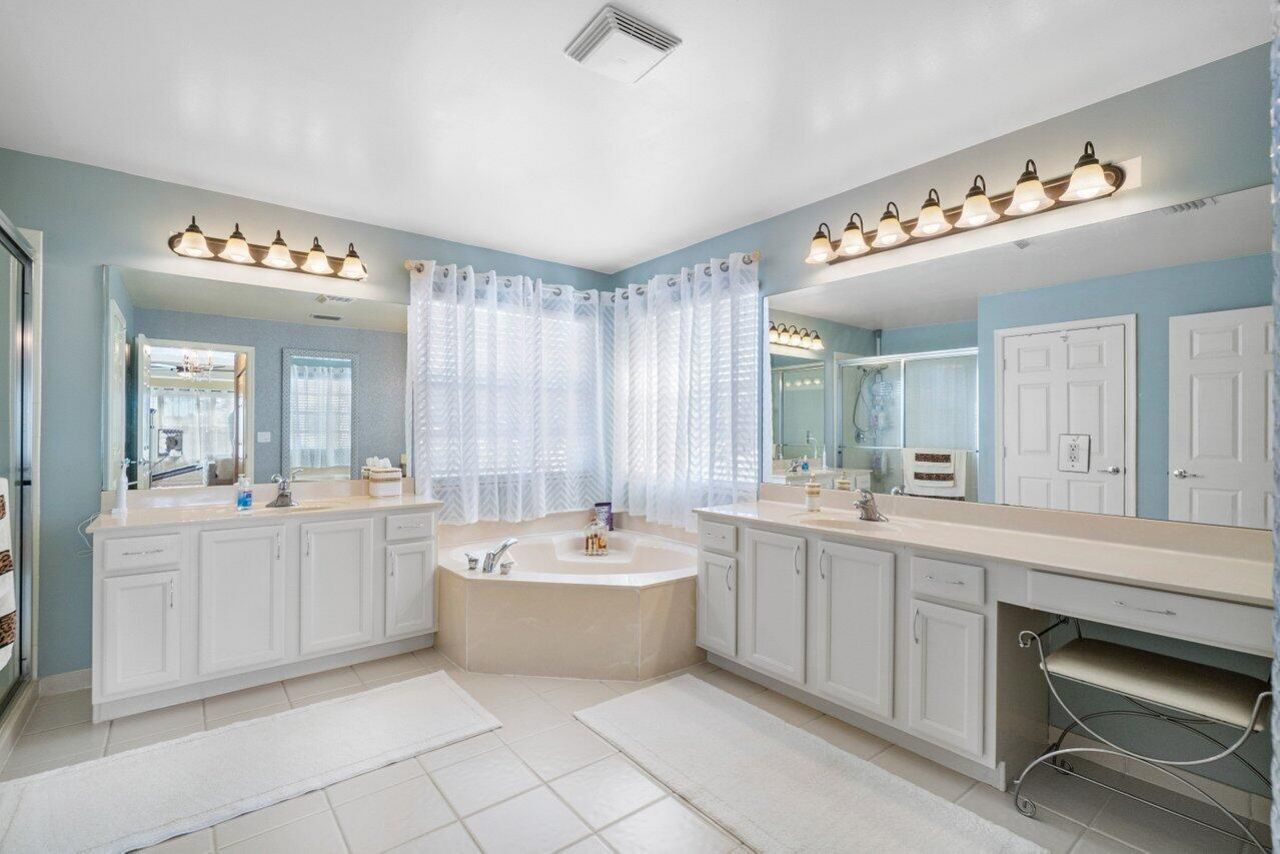 8696 Woodgrove Harbor Lane, Boynton Beach, FL 33473 Photo