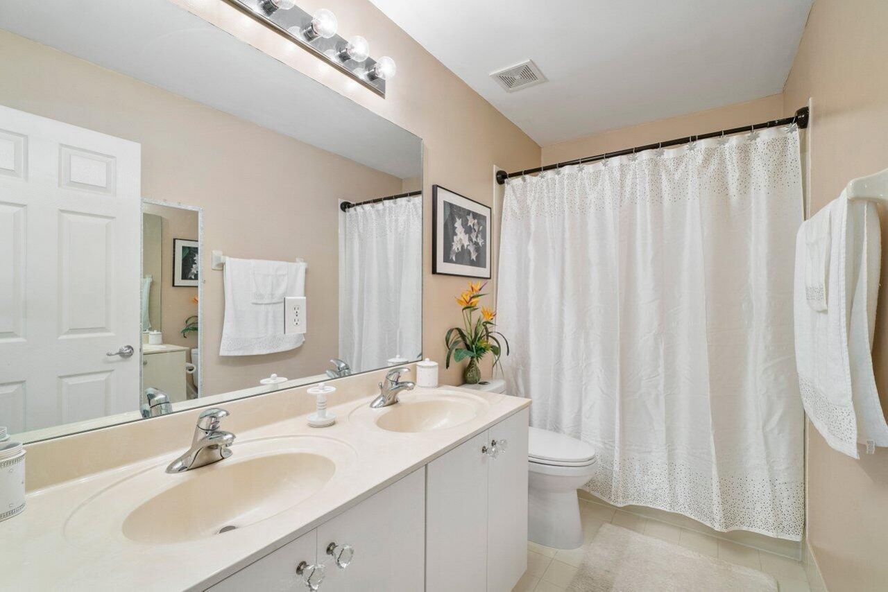 8696 Woodgrove Harbor Lane, Boynton Beach, FL 33473 Photo