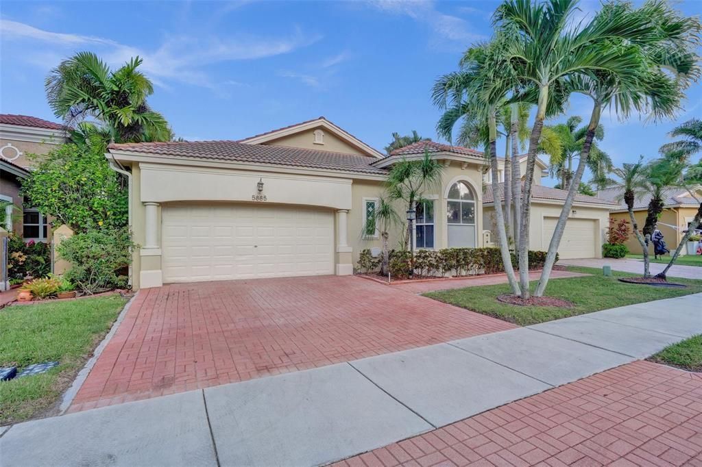5885 NW 121st Terrace, Coral Springs, FL 33076 Photo