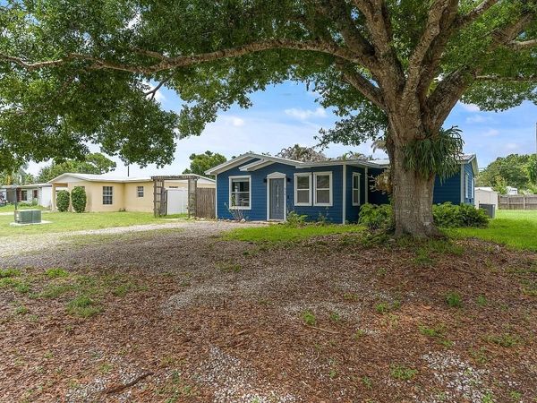 926 37th Avenue, Vero Beach, FL 32960