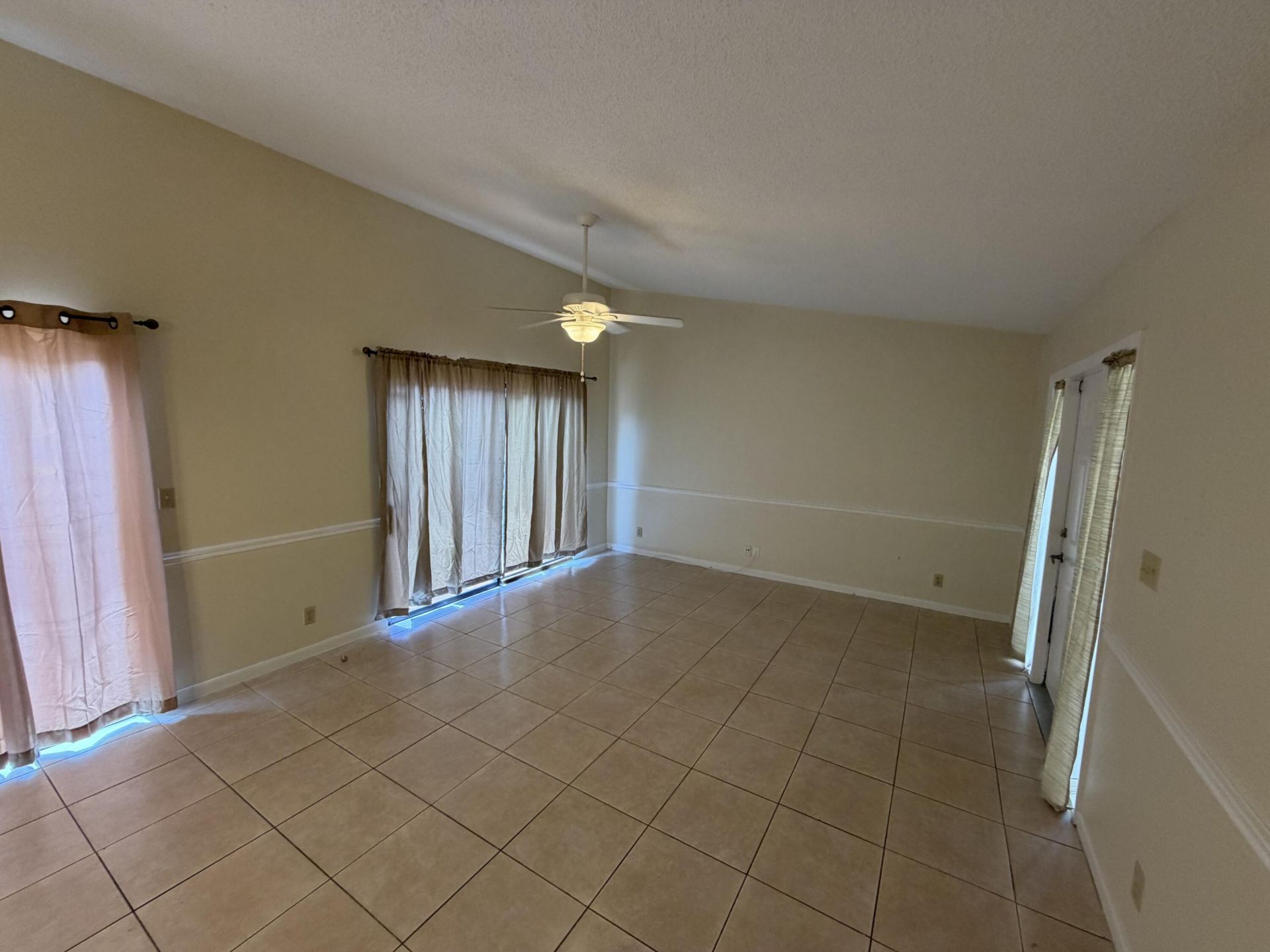 2400 SW 19th Avenue, Unit 128, Boynton Beach, FL 33426 Photo