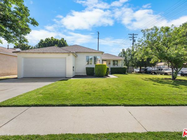 8900 Amigo Avenue, Northridge, CA 91324