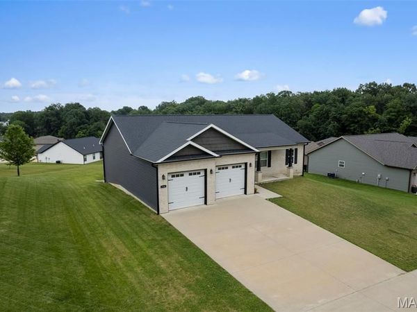710 Old Mill Drive , Cape Girardeau, MO 63701