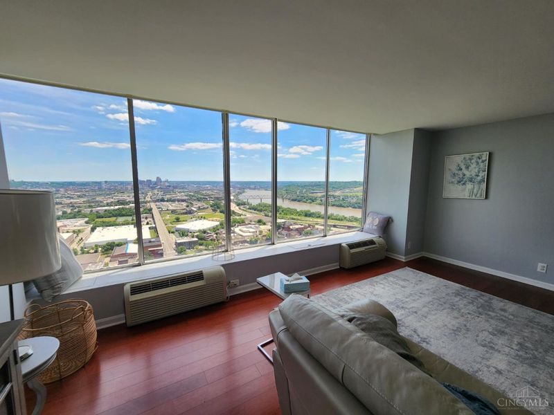 810 Matson Place, Unit 807, Cincinnati, OH 45204 Photo 7