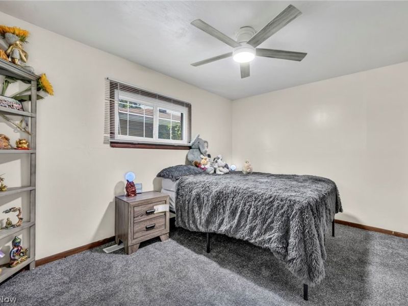 1863 Deerfield Avenue SW, Warren, OH 44485 Photo 23