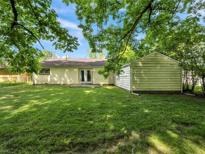 1863 Deerfield Avenue SW, Warren, OH 44485 Photo 30
