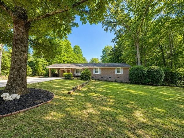 40 Flint Hill Drive , Oxford, GA 30054