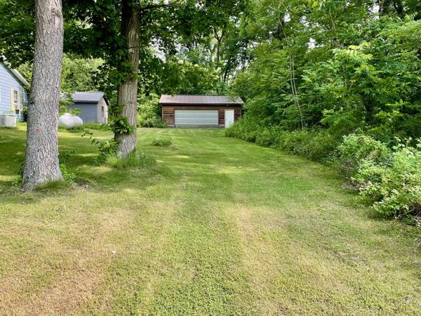 21632 N Everson Drive, Sturgis, MI 49091