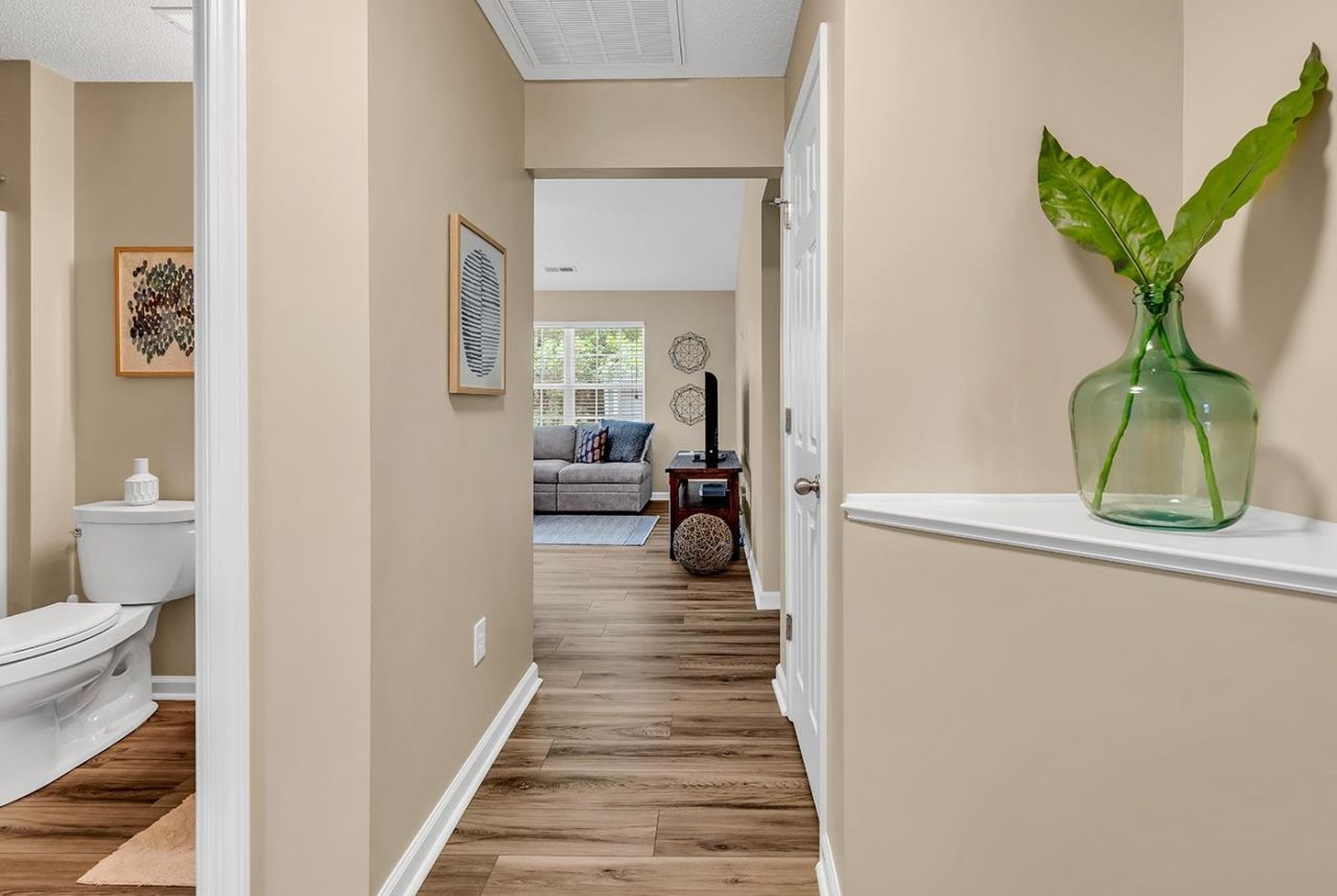 208 South Reach Ct. Photo 11