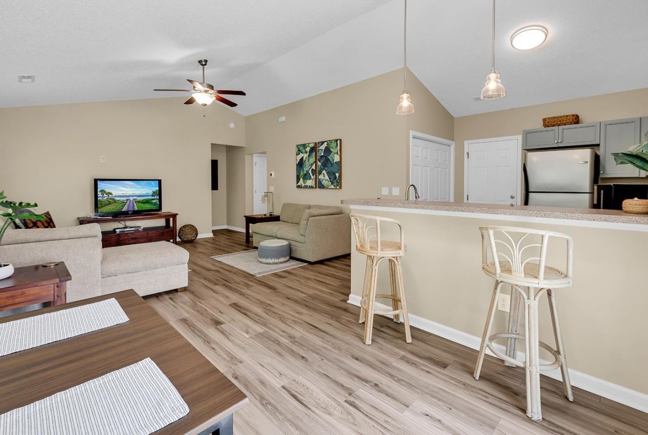208 South Reach Ct. Photo 17
