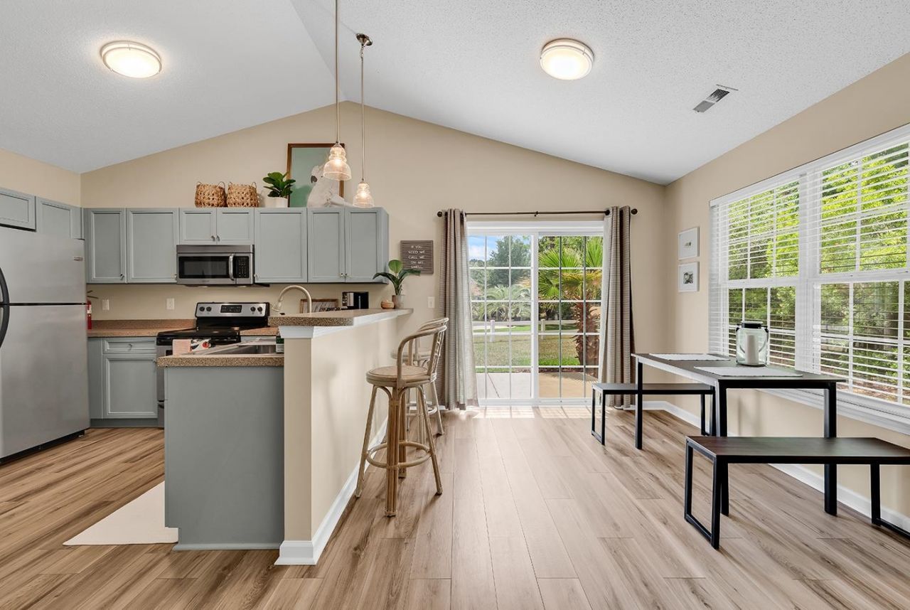 208 South Reach Ct. Photo 19