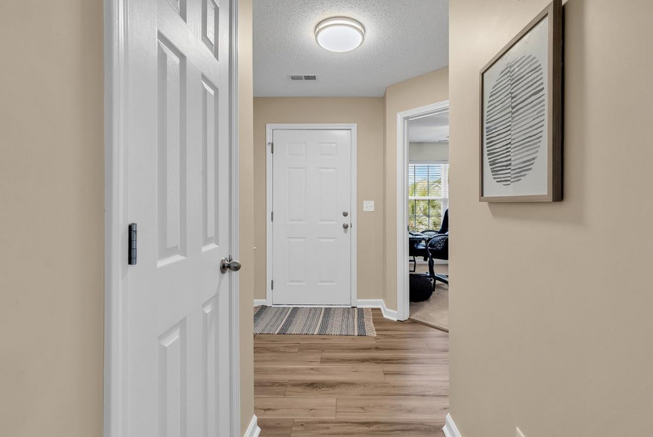 208 South Reach Ct. Photo 23