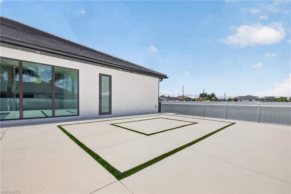 121 NW 35th Pl, Cape Coral, FL 33993 Photo