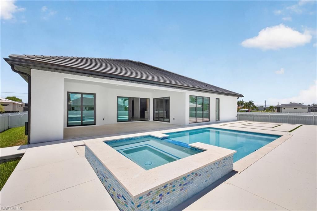 121 NW 35th Pl, Cape Coral, FL 33993 Photo