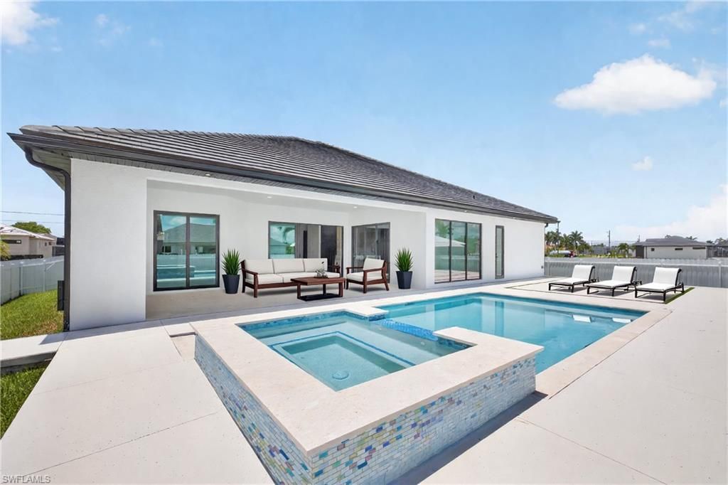 121 NW 35th Pl, Cape Coral, FL 33993 Photo