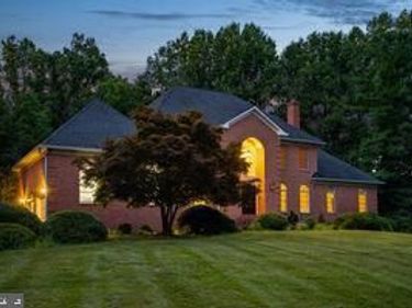 10190 AKHTAMAR DRIVE , GREAT FALLS, VA 22066