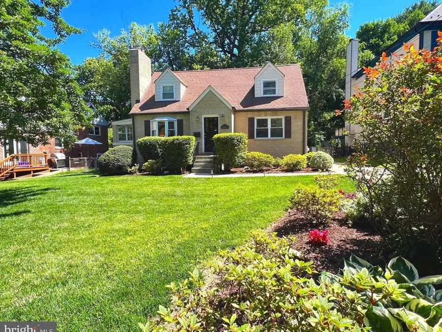 8909 2nd Avenue, Silver Spring, MD 20910 Main Photo